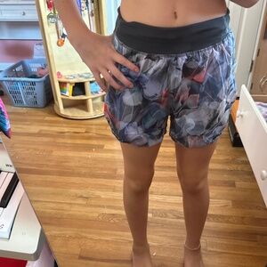 Lululemon Flowy Fast and Free HR Classic Short 3” *Ref